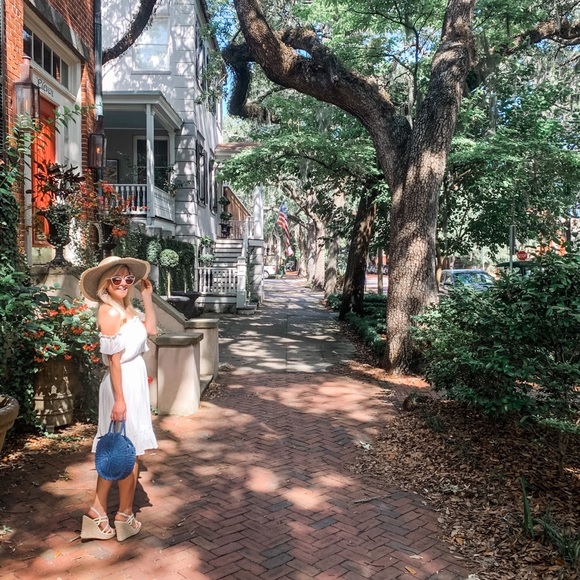 Meet your Posher, Kathleen - Picture 1 of 2